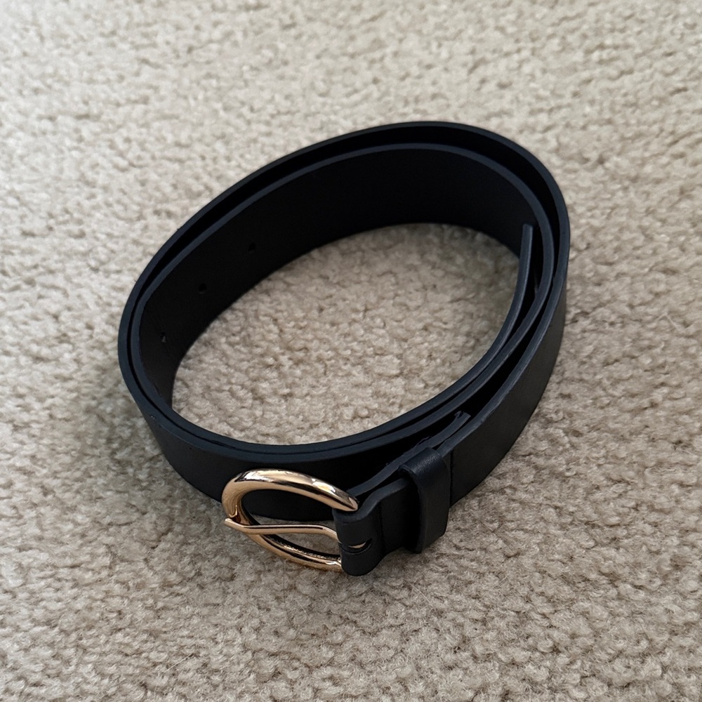 Elegant Black Belt with Gold Buckle